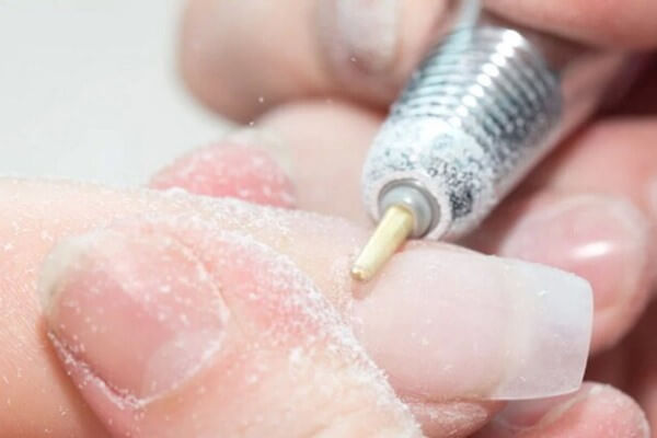 Курс повышения квалификации по аппаратному маникюру с наращиванием ногтей в Астане